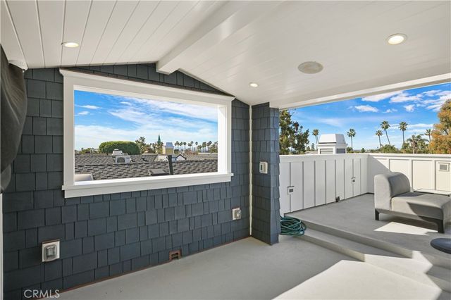 708 Heliotrope Avenue, Corona Del Mar, CA 92625
