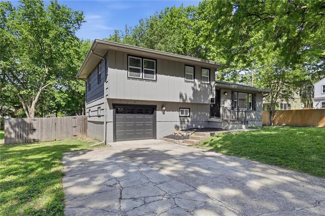 8002 Campbell Street, Kansas City, MO 64131