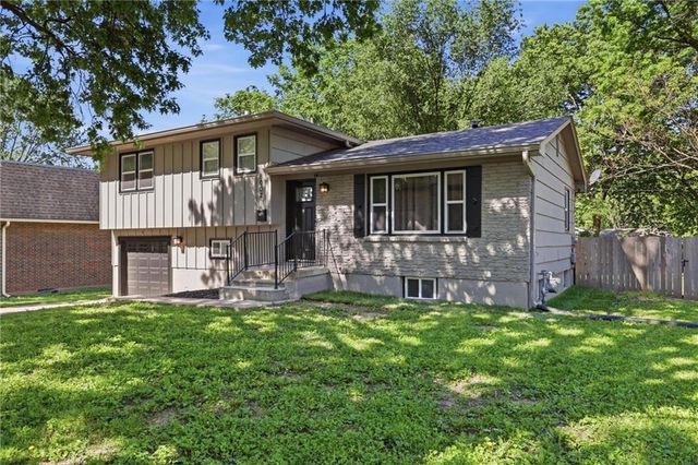 8002 Campbell Street, Kansas City, MO 64131