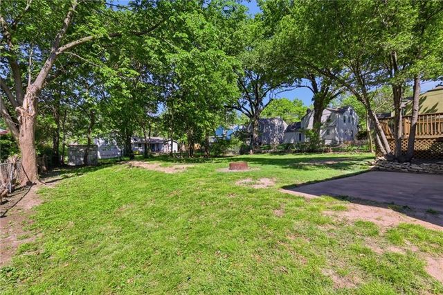 8002 Campbell Street, Kansas City, MO 64131