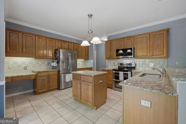 49 TIMBERLAKE Cove NE, Cartersville, GA 30121