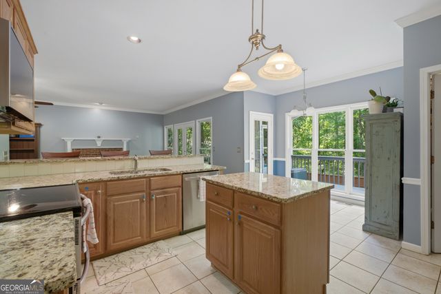 49 TIMBERLAKE Cove NE, Cartersville, GA 30121