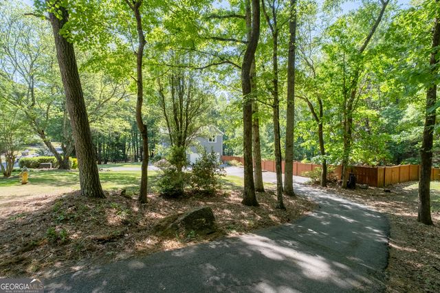 49 TIMBERLAKE Cove NE, Cartersville, GA 30121