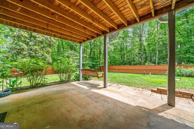 49 TIMBERLAKE Cove NE, Cartersville, GA 30121