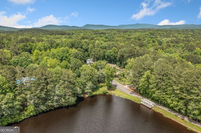 49 TIMBERLAKE Cove NE, Cartersville, GA 30121