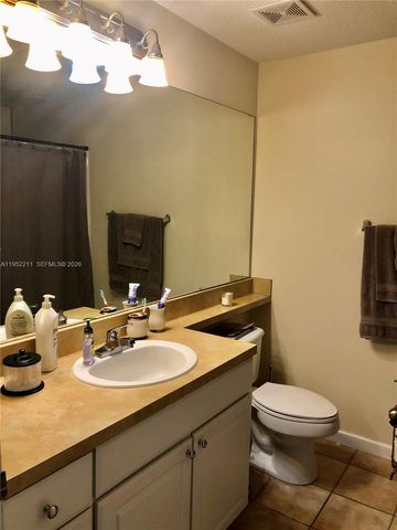 9873 Baywinds Dr 5208, West Palm Beach, FL 33411