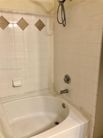 9873 Baywinds Dr 5208, West Palm Beach, FL 33411