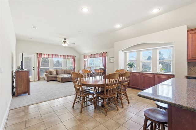 8204 Spitfire Trail, Aubrey, TX 76227