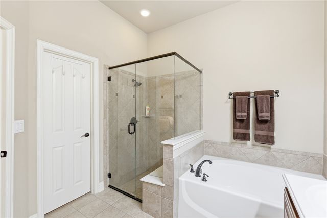 8204 Spitfire Trail, Aubrey, TX 76227