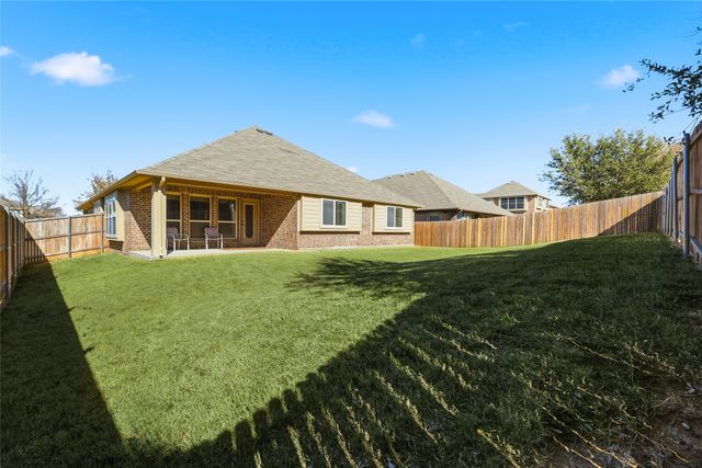 8204 Spitfire Trail, Aubrey, TX 76227