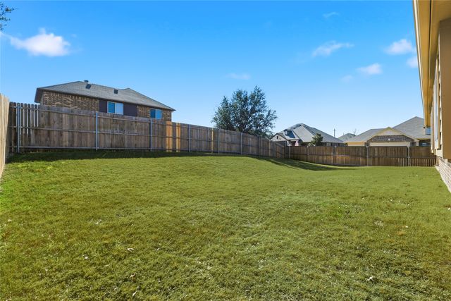 8204 Spitfire Trail, Aubrey, TX 76227