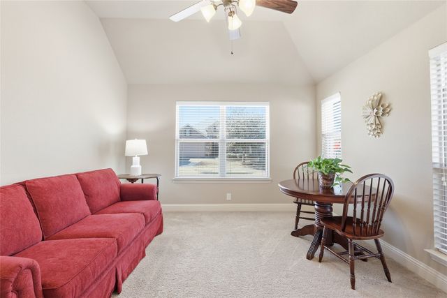 8204 Spitfire Trail, Aubrey, TX 76227