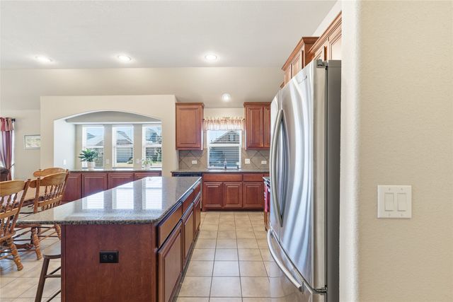 8204 Spitfire Trail, Aubrey, TX 76227