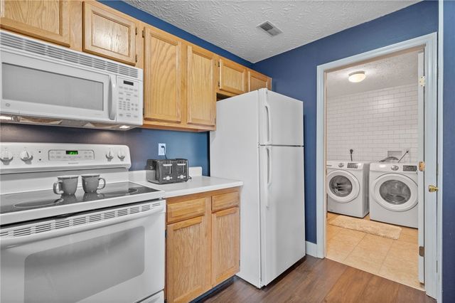 7918 Jessies Way 304, Hamilton, OH 45011