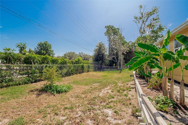 7212 PEBBLE PASS LOOP, Lakeland, FL 33810