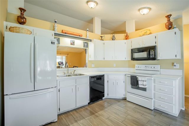 7212 PEBBLE PASS LOOP, Lakeland, FL 33810