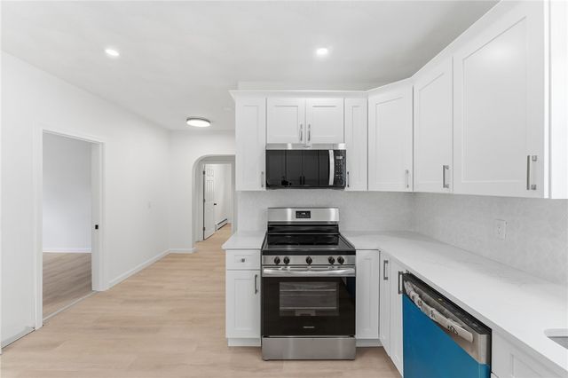 26 Alto Street, Cranston, RI 02920