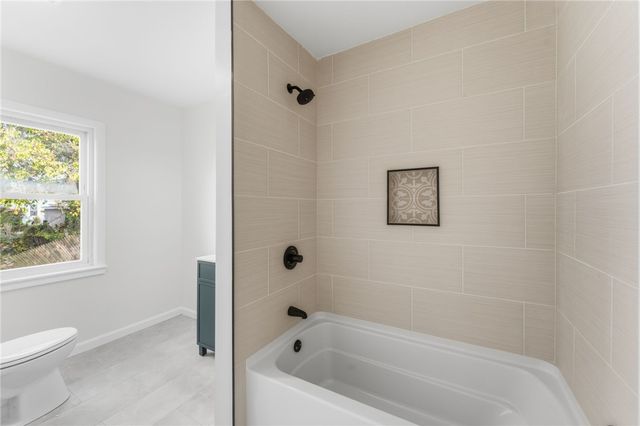 26 Alto Street, Cranston, RI 02920