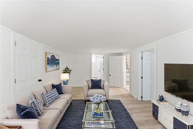 26 Alto Street, Cranston, RI 02920