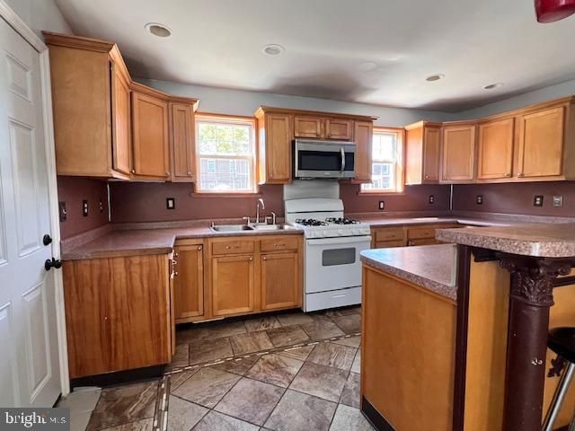 3034 TEESDALE ST, Philadelphia, PA 19152