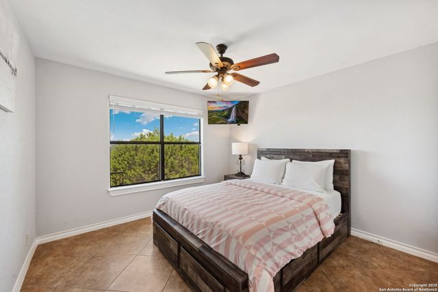 632 LASSO LOOP, Canyon Lake, TX 78133