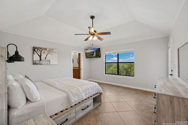 632 LASSO LOOP, Canyon Lake, TX 78133
