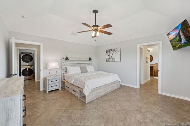 632 LASSO LOOP, Canyon Lake, TX 78133