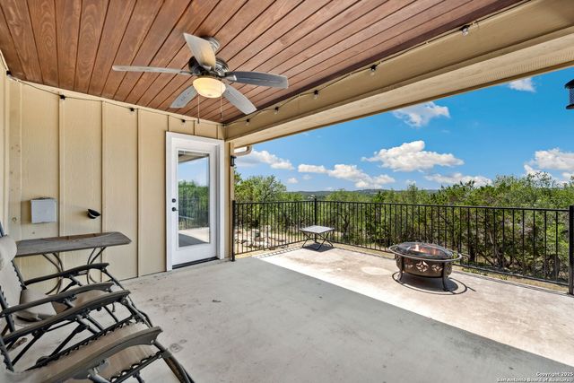 632 LASSO LOOP, Canyon Lake, TX 78133
