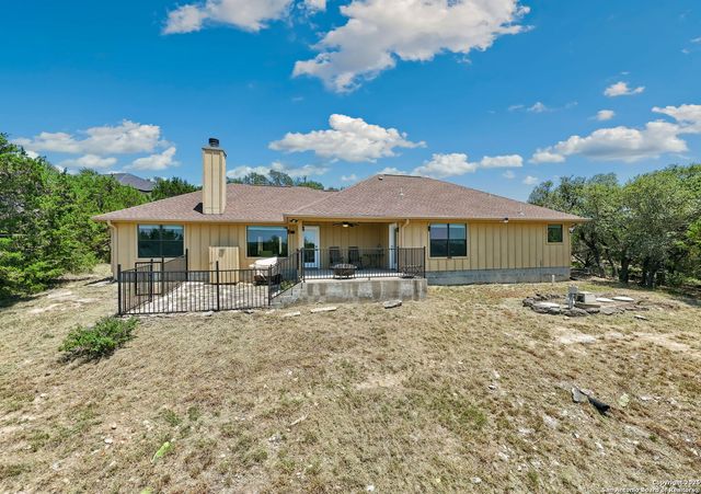 632 LASSO LOOP, Canyon Lake, TX 78133