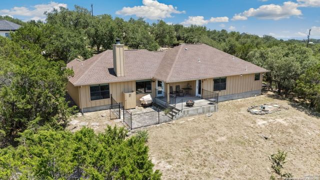 632 LASSO LOOP, Canyon Lake, TX 78133