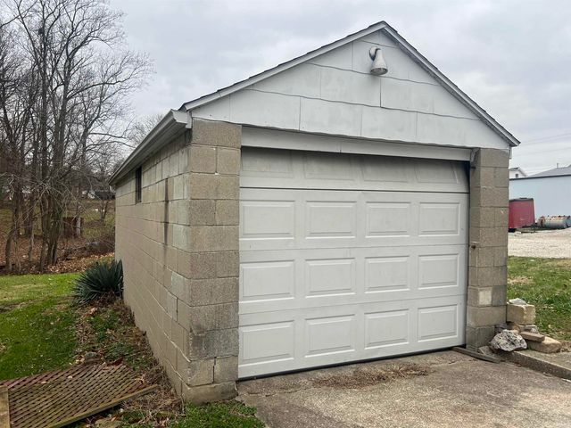 206 Schnell Lane, Jasper, IN 47546