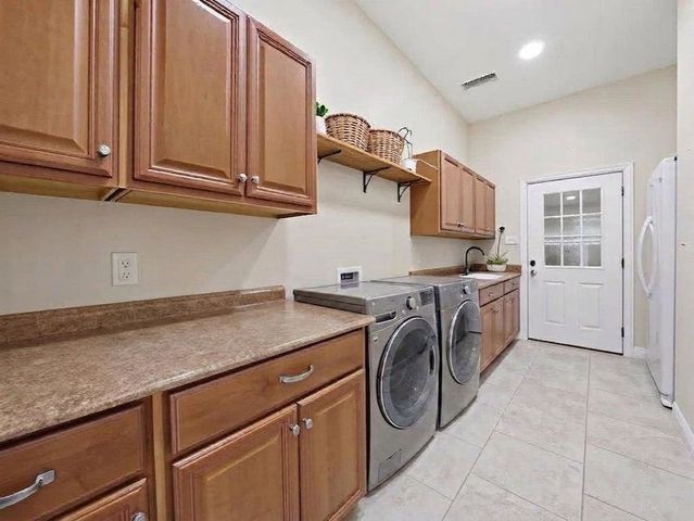 7811 Angelina Drive, Athens, TX 75752