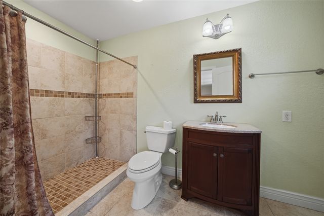 7811 Angelina Drive, Athens, TX 75752