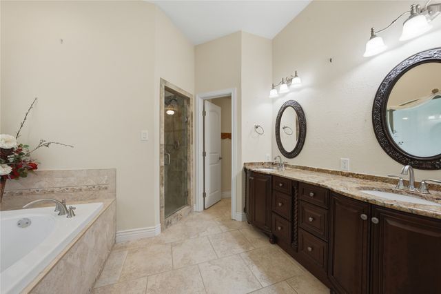 7811 Angelina Drive, Athens, TX 75752