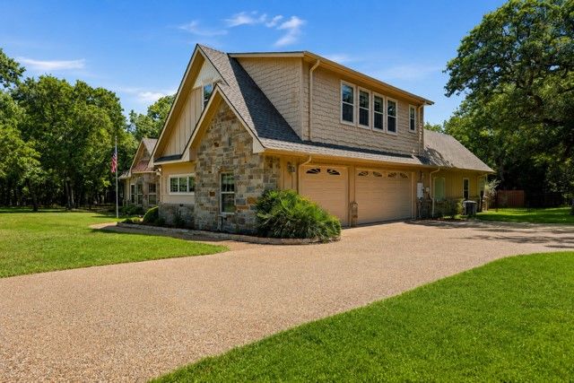 7811 Angelina Drive, Athens, TX 75752