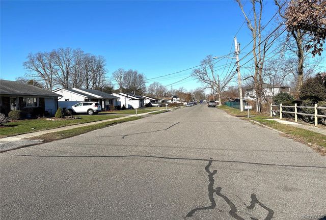 116 Madison Avenue, Amityville, NY 11701