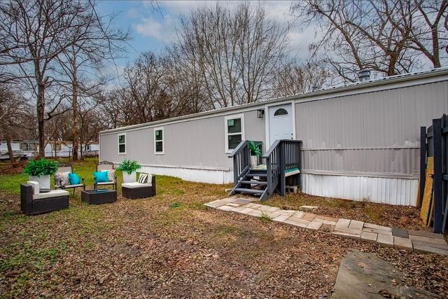 9874 Lake Shore Drive, Wills Point, TX 75169