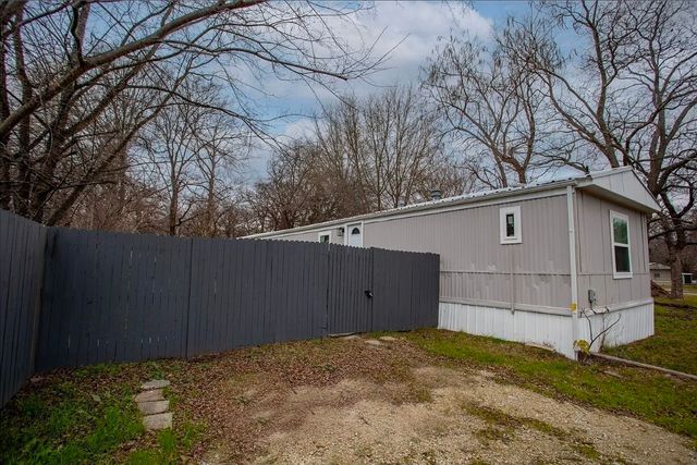 9874 Lake Shore Drive, Wills Point, TX 75169