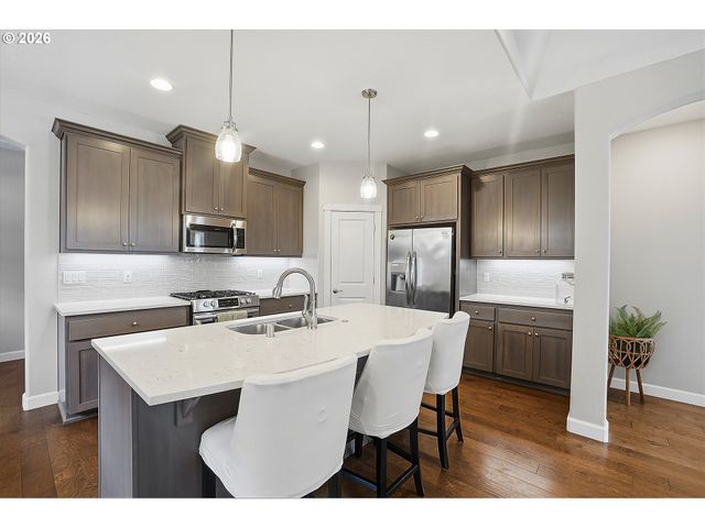 17314 Ne 17TH Ave, Ridgefield, WA 98642