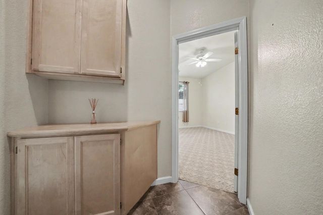 88 Westbrook Dr, Lodi, CA 95242