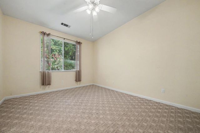 88 Westbrook Dr, Lodi, CA 95242