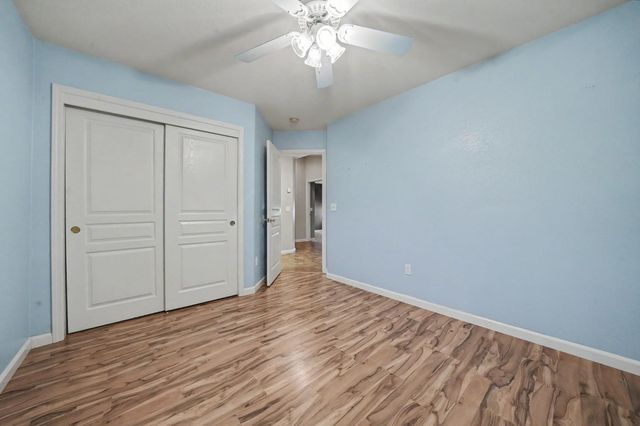88 Westbrook Dr, Lodi, CA 95242