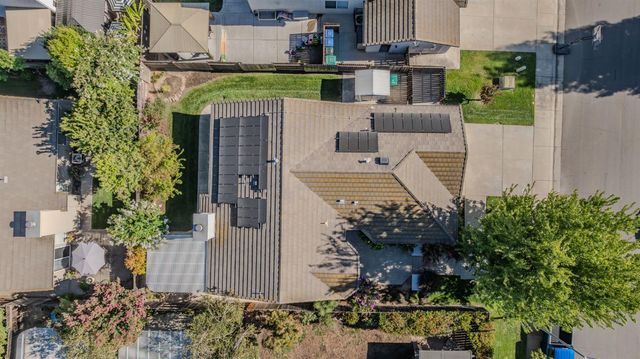 88 Westbrook Dr, Lodi, CA 95242