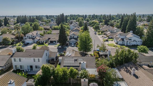 88 Westbrook Dr, Lodi, CA 95242