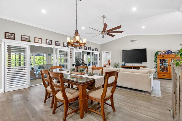 10265 Greentrail Drive N, Boynton Beach, FL 33436