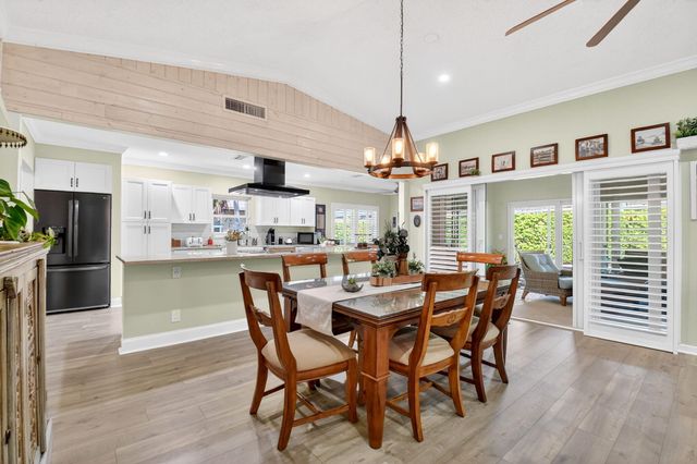 10265 Greentrail Drive N, Boynton Beach, FL 33436