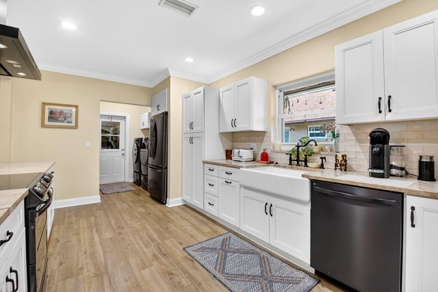 10265 Greentrail Drive N, Boynton Beach, FL 33436