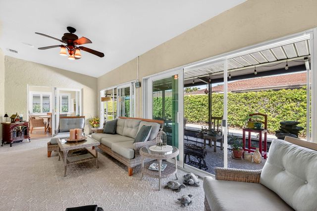 10265 Greentrail Drive N, Boynton Beach, FL 33436