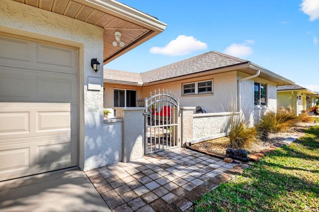 10265 Greentrail Drive N, Boynton Beach, FL 33436