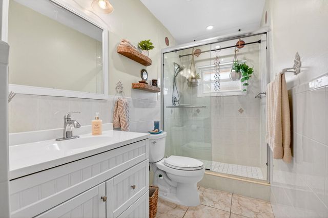 10265 Greentrail Drive N, Boynton Beach, FL 33436